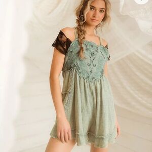 Buckle Flowy Lace Romper